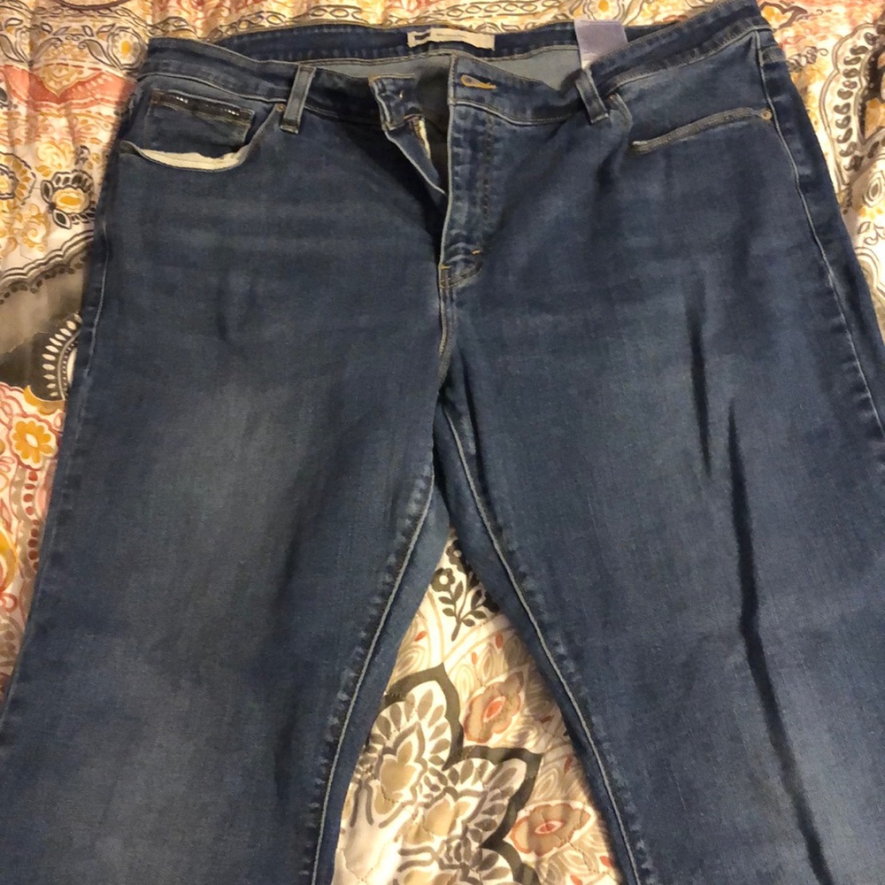 Levi’s bold curve flare jeans